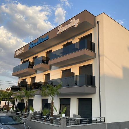 Aparthotel Radina Family à Kallithea  Extérieur photo