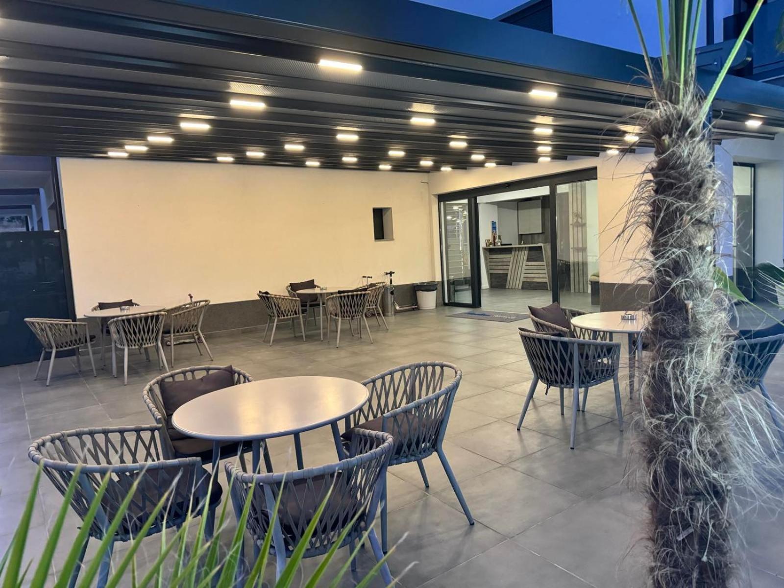 Aparthotel Radina Family à Kallithea  Extérieur photo